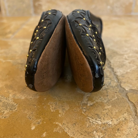 MICHAEL Michael Kors Black Flats - Picture 6 of 10